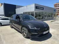 Usado Skoda Octavia RS 245 CV (180 kW) 2022 Negro Familiar