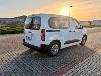 Usado Opel Combo 100 CV (73 kW) 2024 Blanco Monovolumen