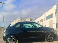 Usado Opel Adam Glam 87 CV (63 kW) 2016 Negro Utilitario