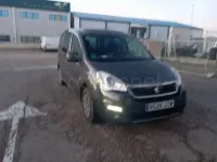 Usado Peugeot Partner Tepee Active 100 CV (73 kW) 2016 Azul Monovolumen