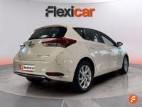 Usado Toyota Auris Hybrid Active 136 CV (100 kW) 2016 Blanco