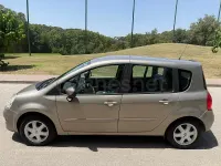 Usado Renault Modus Dynamique 110 CV (80 kW) 2008 Beige Monovolumen