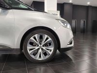 Usado Renault Grand Scénic Zen 160 CV (117 kW) 2019 Gris Monovolumen