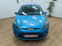 Usado Ford Fiesta Trend 82 CV (60 kW) 2010 Azul Berlina