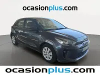 Usado Kia Rio 84 CV (61 kW) 2019 Gris Utilitario