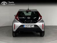 Usado Toyota Aygo X Play 72 CV (52 kW) 2024 Gris / plata SUV