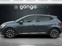 Usado Renault Clio V Zen 100 CV (73 kW) 2021 Gris / plata Berlina