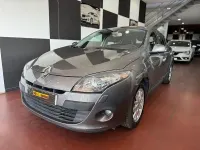 Usado Renault Mégane Privilege 130 CV (95 kW) 2009 Marrón Berlina