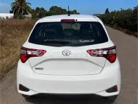 Usado Toyota Yaris Active 69 CV (50 kW) 2017 Blanco Berlina