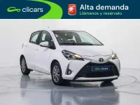 Usado Toyota Yaris Active 69 CV (50 kW) 2018 Blanco Utilitario