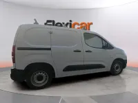 Usado Toyota Proace City City 102 CV (75 kW) 2023 Blanco Monovolumen