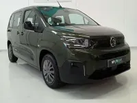 Usado Citroën Berlingo 102 CV (75 kW) 2025 Verde Monovolumen