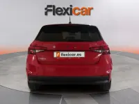 Usado Skoda Fabia Selection 116 CV (85 kW) 2025 Rojo Utilitario