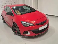 Usado Opel Astra GTC OPC 280 CV (205 kW) 2013 Rojo Berlina