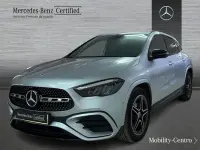 Usado Mercedes GLA200 150 CV (110 kW) 2024 Gris / plata SUV