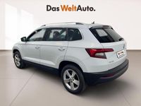 Usado Skoda Karoq 115 CV (84 kW) 2019 Blanco luna (metalizado) SUV