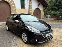 Usado Peugeot 208 82 CV (60 kW) 2013 Azul Utilitario