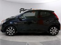 Usado Toyota Aygo X-play 72 CV (52 kW) 2021 Negro Utilitario