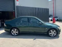Usado Lexus IS200 155 CV (114 kW) 1999 Verde Berlina