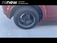 Usado Dacia Sandero Comfort 91 CV (66 kW) 2021 Rojo Berlina