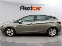 Usado Opel Astra GS Line 131 CV (96 kW) 2020 Gris Berlina