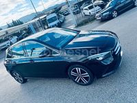 Usado Mercedes B180 116 CV (85 kW) 2022 Negro Monovolumen