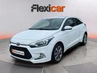 Usado Hyundai i20 84 CV (61 kW) 2017 Blanco Utilitario