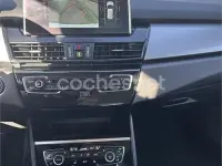 Usado BMW 225 Active Tourer iPerformance 224 CV (164 kW) 2017 Blanco Monovolumen