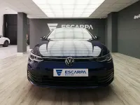 Usado VW Golf VIII Life 150 CV (110 kW) 2020 Azul Berlina
