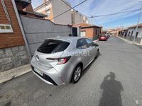 Usado Toyota Corolla 122 CV (89 kW) 2021 Gris / plata Berlina