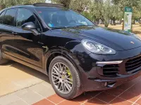 Usado Porsche Cayenne S E-Hybrid Platinum Edition 416 CV (305 kW) 2017 Negro SUV
