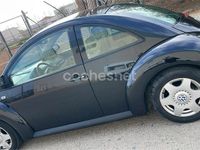 Usado VW New Beetle 115 CV (84 kW) 1999 Negro Utilitario