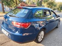 Usado Seat Leon Style 110 CV (80 kW) 2016 Azul Familiar