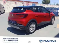 Usado Renault Captur Evolution 101 CV (74 kW) 2023 Rojo SUV
