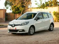 Usado Renault Grand Scénic IV LIMITED 130 CV (95 kW) 2016 Blanco Monovolumen