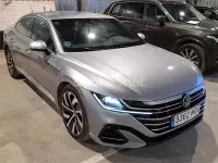 Usado VW Arteon R-line 150 CV (110 kW) 2022 Gris / plata Berlina