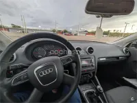 Käytetty Audi A3 Attraction 140 HP (102 kW) 2012 Musta Viistoperä