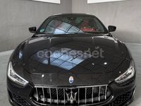 Usado Maserati Ghibli GranLusso 275 CV (202 kW) 2018 Negro Berlina