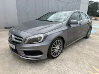 Usado Mercedes A200 AMG line 136 CV (100 kW) 2015 Gris / plata Utilitario