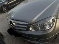 Usado Mercedes C180 Avantgarde 156 CV (114 kW) 2010 Gris / plata Familiar