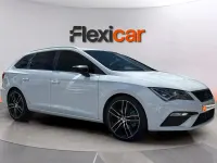 Usado Seat Leon ST FR 150 CV (110 kW) 2019 Blanco Familiar