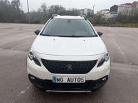 Usado Peugeot 2008 GT-line 120 CV (88 kW) 2019 Blanco SUV