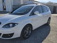 Usado Seat Altea XL Ecomotive 105 CV (77 kW) 2015 Blanco Monovolumen