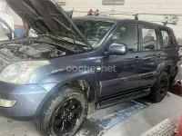 Usado Toyota Land Cruiser 163 CV (119 kW) 2003 Gris / plata SUV