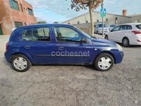 Usado Renault Clio II Expression 75 CV (55 kW) 2003 Azul Berlina
