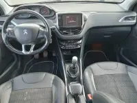 Usado Peugeot 2008 Allure 116 CV (85 kW) 2015 Negro SUV