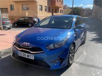 Usado Kia Ceed 100 CV (73 kW) 2025 Azul Utilitario