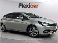 Usado Opel Astra 110 CV (80 kW) 2020 Gris Berlina