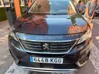 Usado Peugeot 5008 Allure 120 CV (88 kW) 2017 Azul SUV