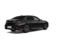Usado BMW M760e 571 CV (419 kW) 2025 Negro Berlina